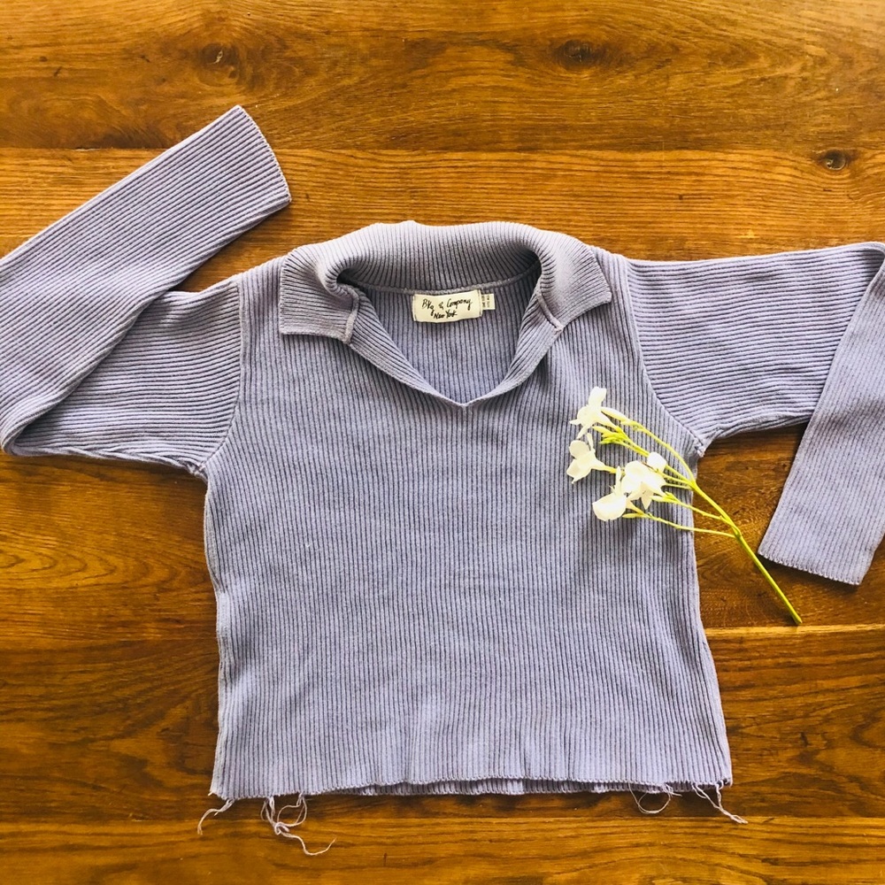 VINTAGE FRAYED LILAC SWEATER